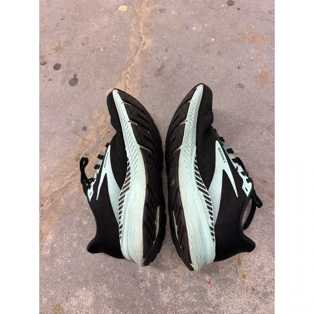 Brooks Launch GTS 8 Womens Running Shoes Black Mint Green 1203471B043 Size 8.5